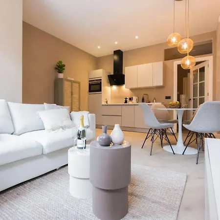 Haya Beachhouse - Queen لاهاي