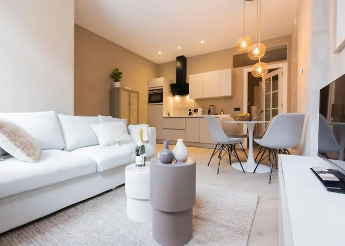 Haya Beachhouse - Queen لاهاي